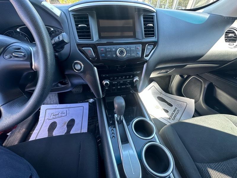 Nissan Pathfinder  2015