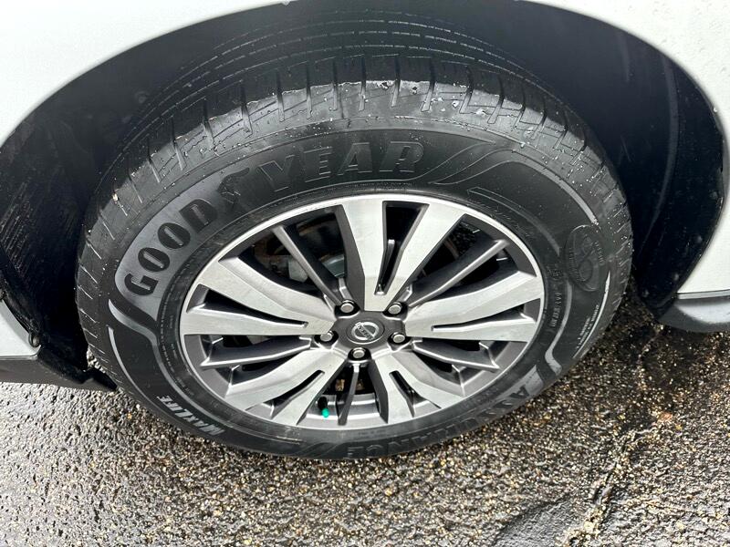 Nissan Pathfinder SL 4WD 2020