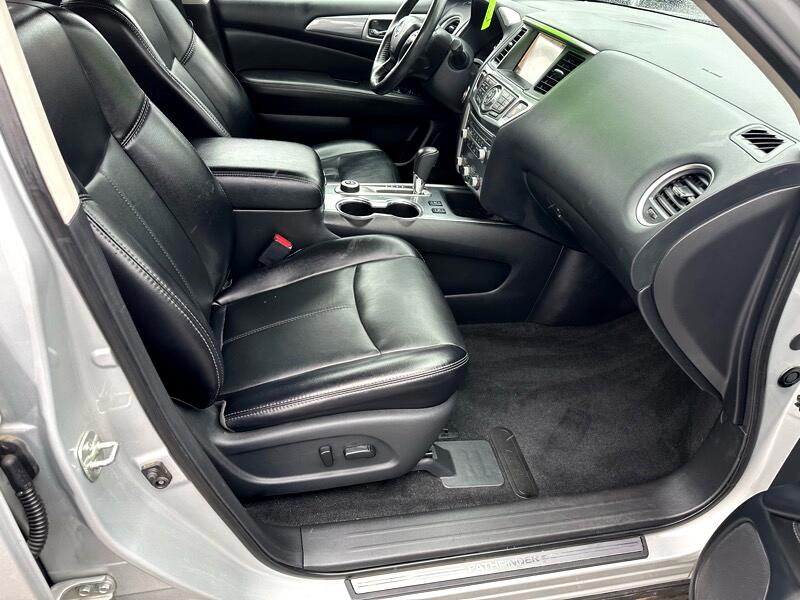 Nissan Pathfinder SL 4WD 2020