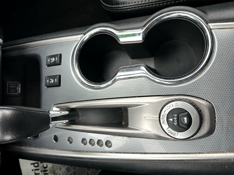 Nissan Pathfinder SL 4WD 2020