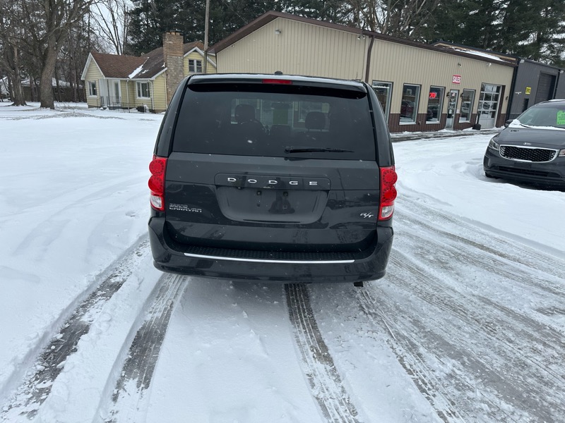 Dodge Grand Caravan R/T 2011