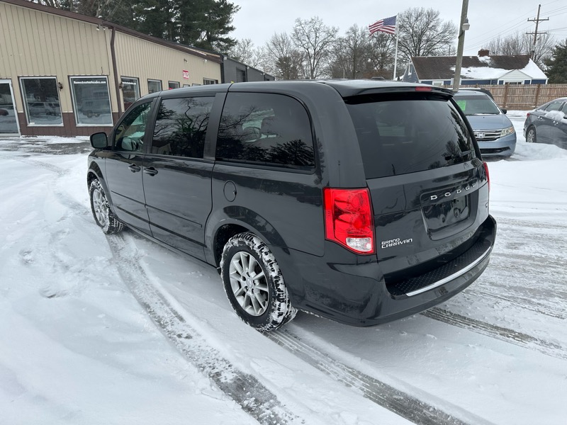 Dodge Grand Caravan R/T 2011