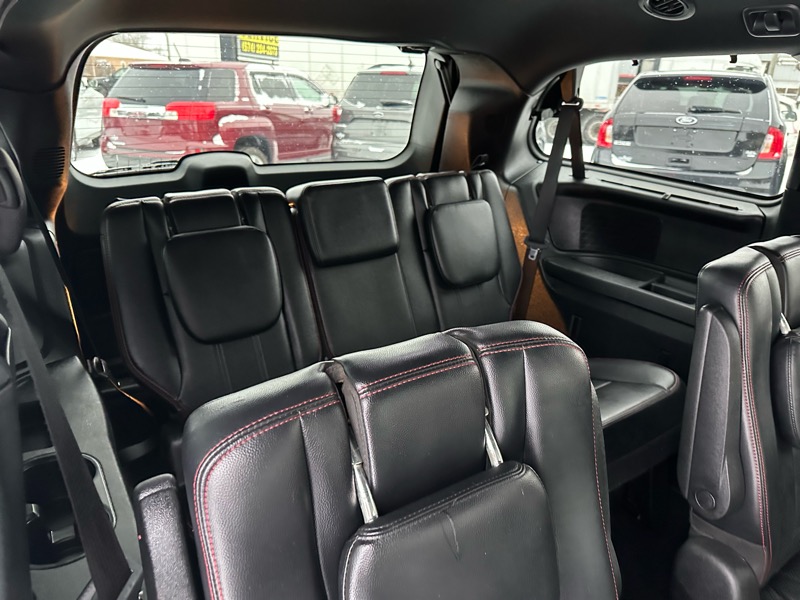 Dodge Grand Caravan R/T 2011