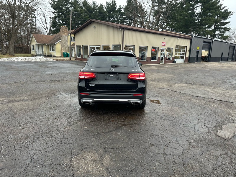 Mercedes-Benz GLC-Class  2016