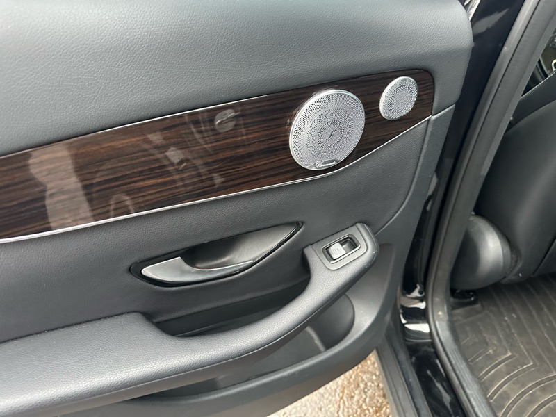 Mercedes-Benz GLC-Class  2016