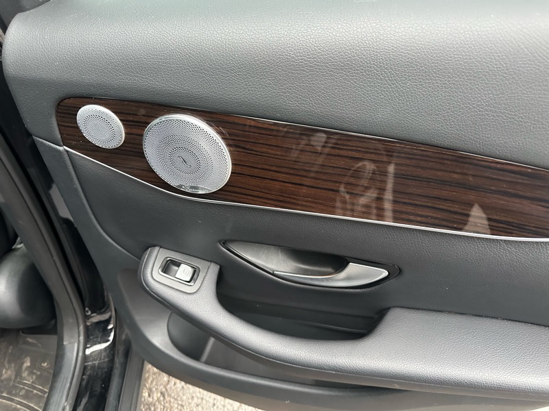 Mercedes-Benz GLC-Class  2016