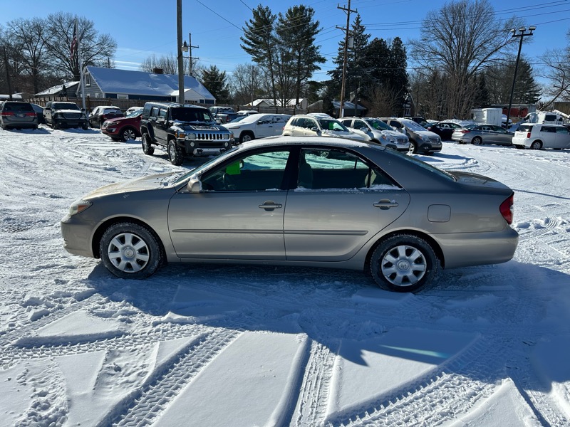 Toyota Camry LE 2002