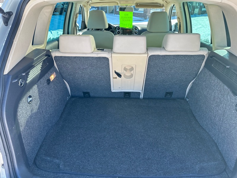 Volkswagen Tiguan SEL 2011