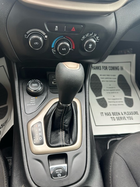 Jeep Cherokee Sport 4WD 2017