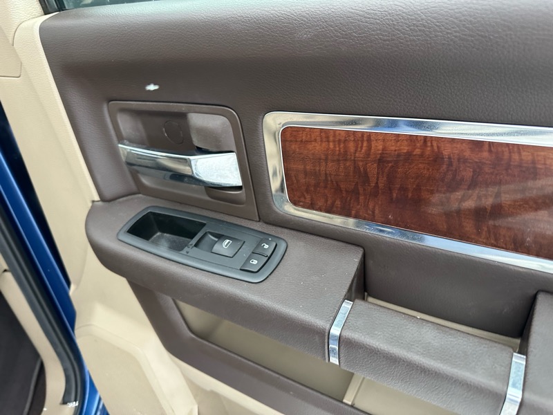 Dodge Ram 1500 SLT Crew Cab 4WD 2009