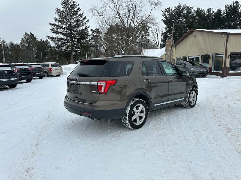Ford Explorer XLT 4WD 2016