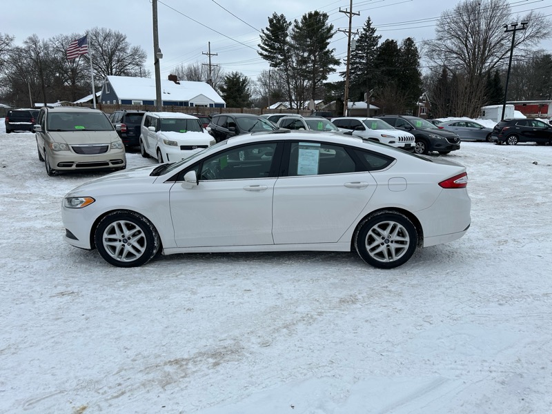 Ford Fusion SE 2016