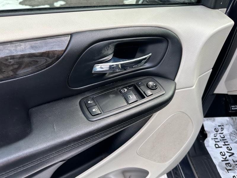 Dodge Grand Caravan SE 2013