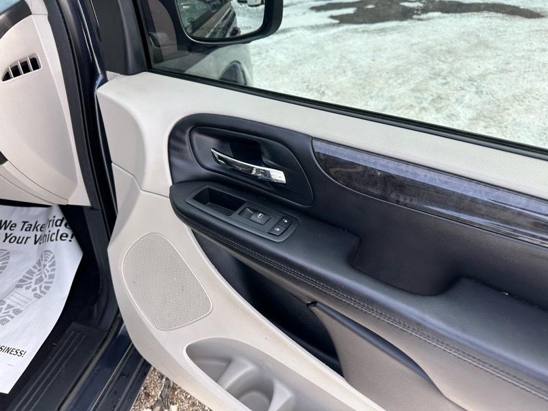 Dodge Grand Caravan SE 2013