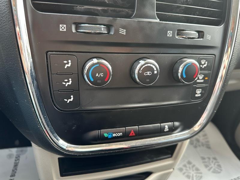 Dodge Grand Caravan SE 2013