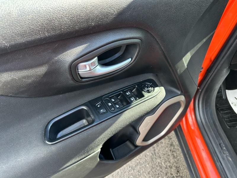 Jeep Renegade Latitude FWD 2016