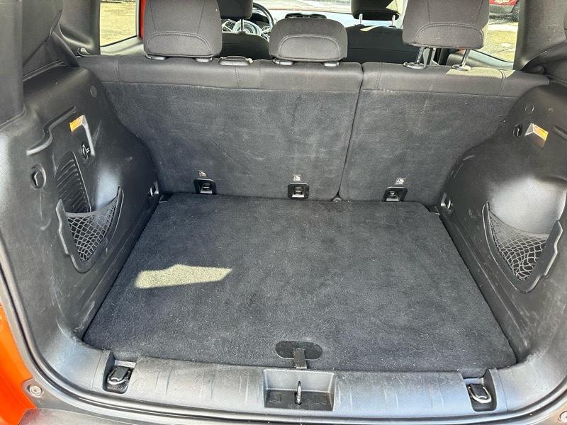 Jeep Renegade Latitude FWD 2016