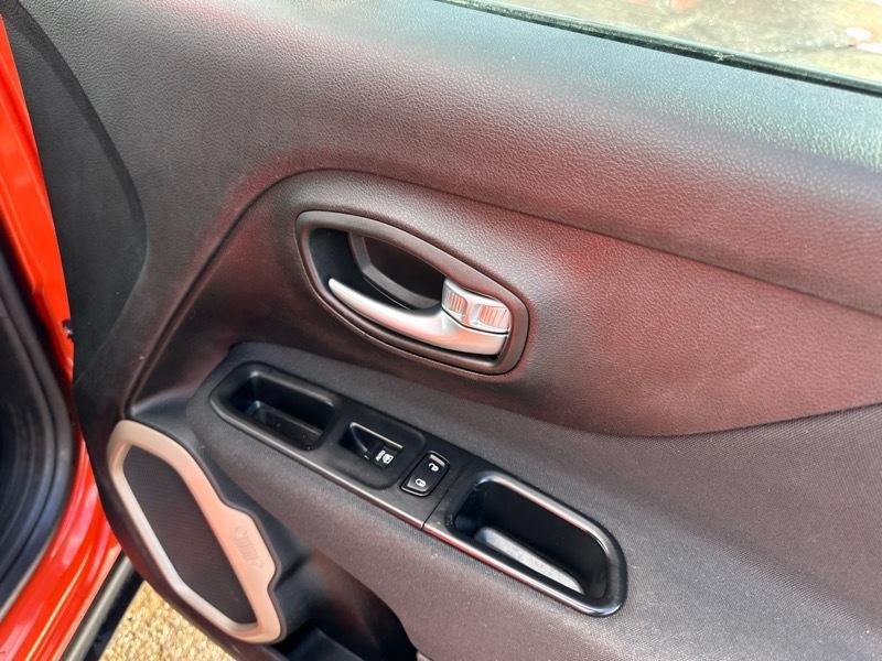 Jeep Renegade Latitude FWD 2016