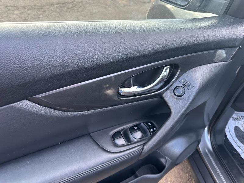 Nissan Rogue SV AWD 2018