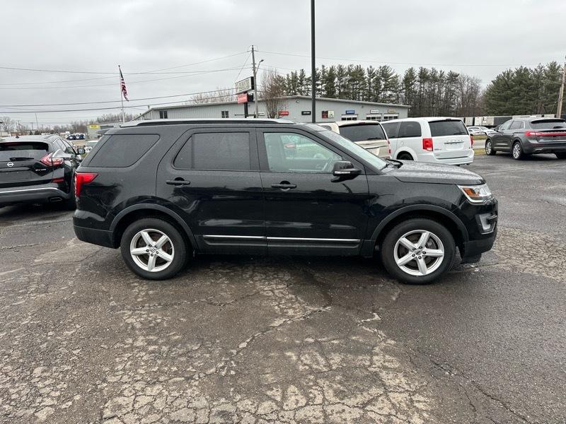 Ford Explorer XLT 4WD 2017