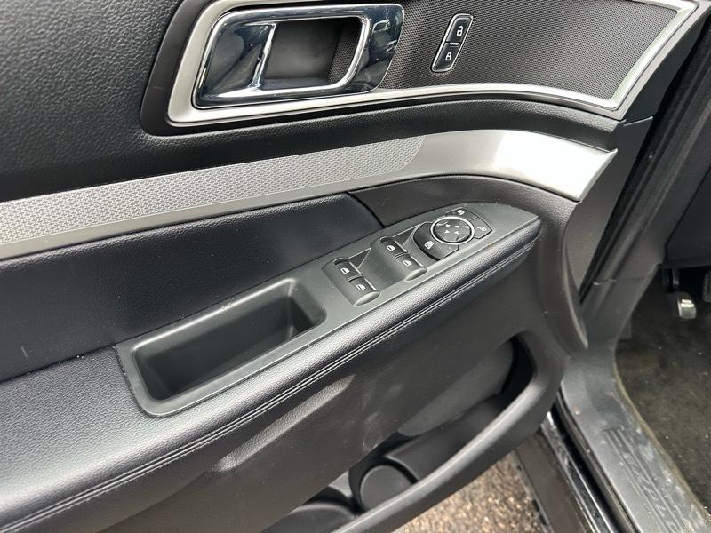 Ford Explorer XLT 4WD 2017