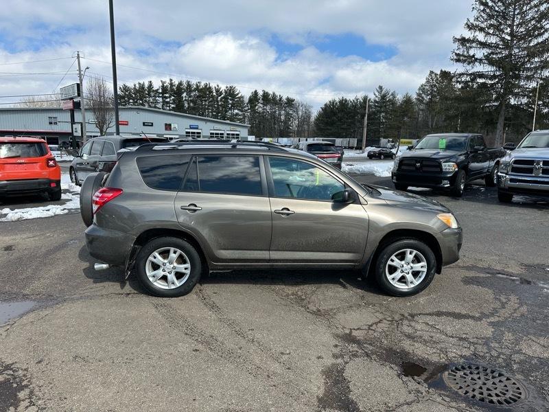 Toyota RAV4 Base I4 4WD 2011