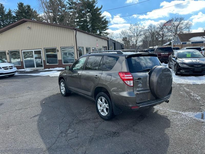 Toyota RAV4 Base I4 4WD 2011