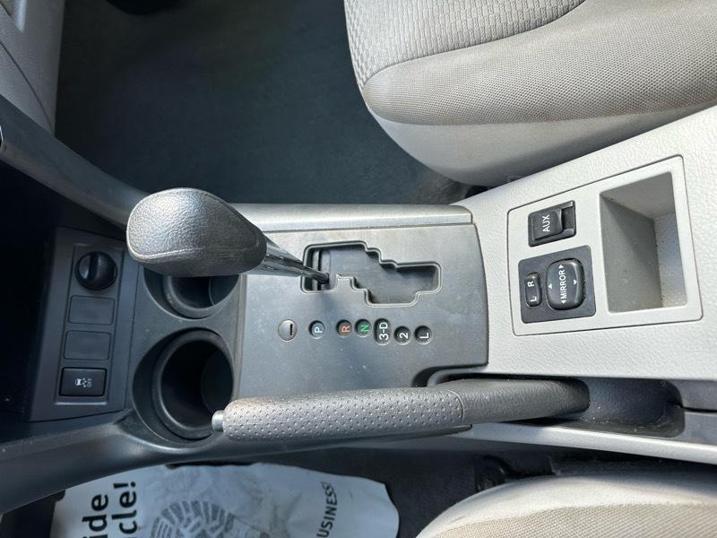 Toyota RAV4 Base I4 4WD 2011