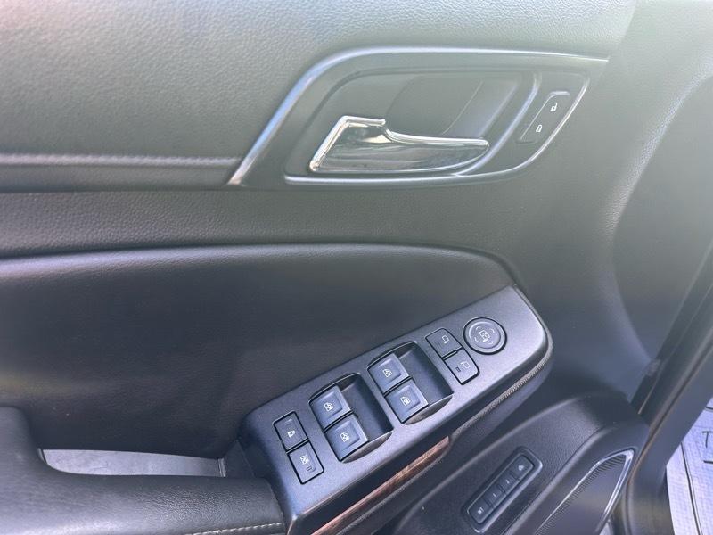 Chevrolet Suburban LT 4WD 2019