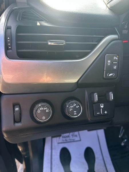 Chevrolet Suburban LT 4WD 2019