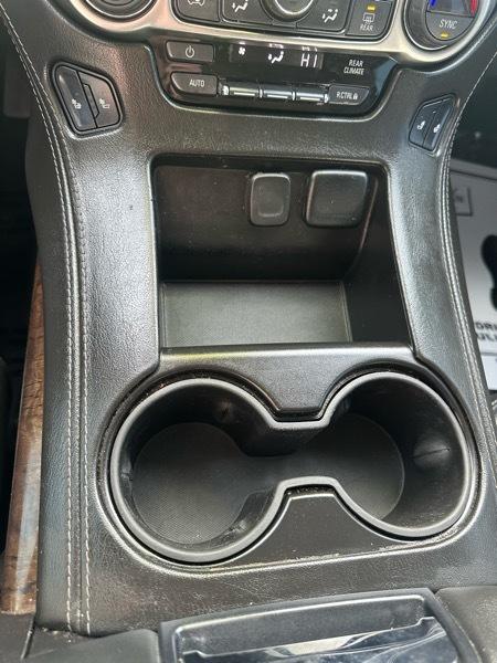 Chevrolet Suburban LT 4WD 2019