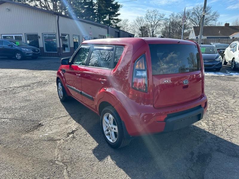 Kia Soul + 2011