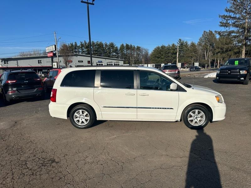 Chrysler Town & Country Touring 2013