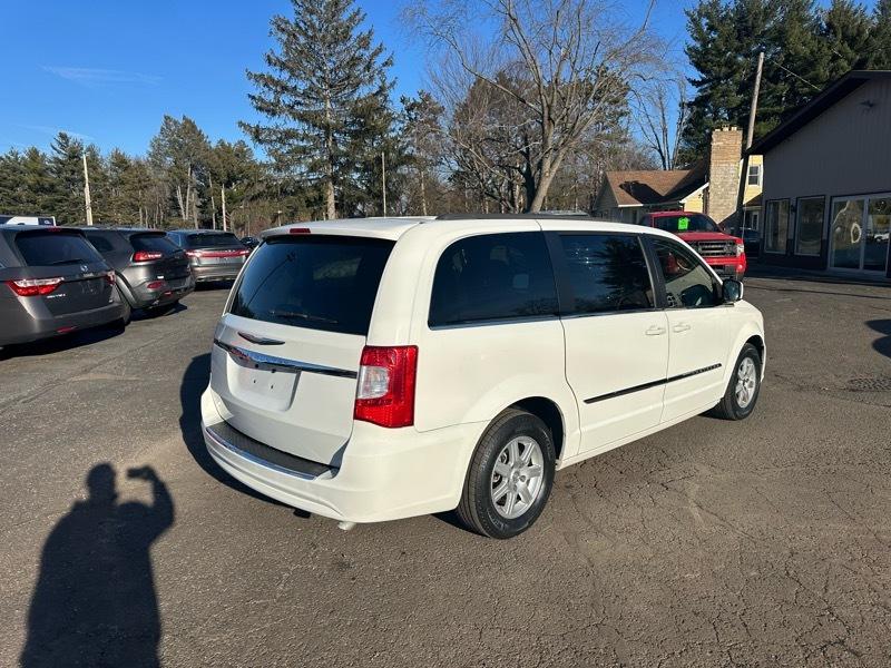Chrysler Town & Country Touring 2013