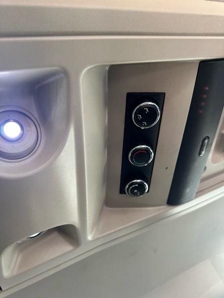 Chrysler Town & Country Touring 2013