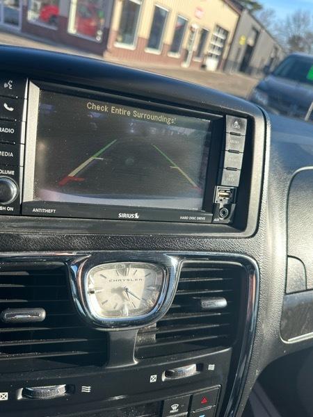 Chrysler Town & Country Touring 2013