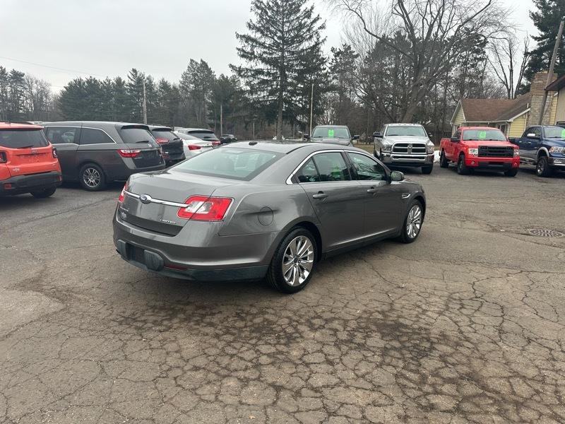 Ford Taurus Limited FWD 2011