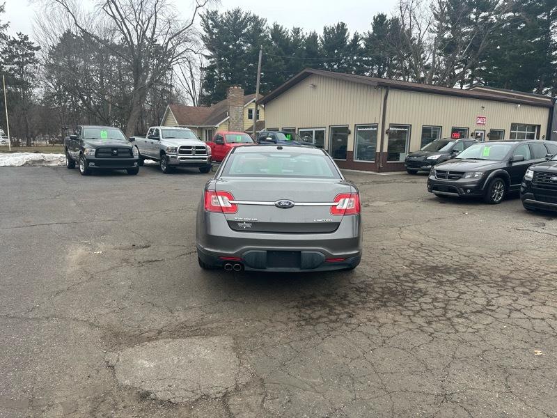 Ford Taurus Limited FWD 2011