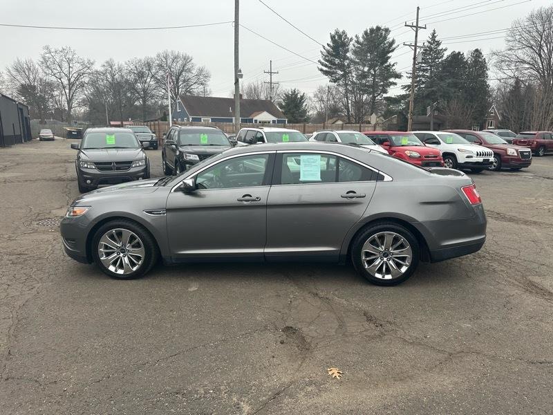 Ford Taurus Limited FWD 2011