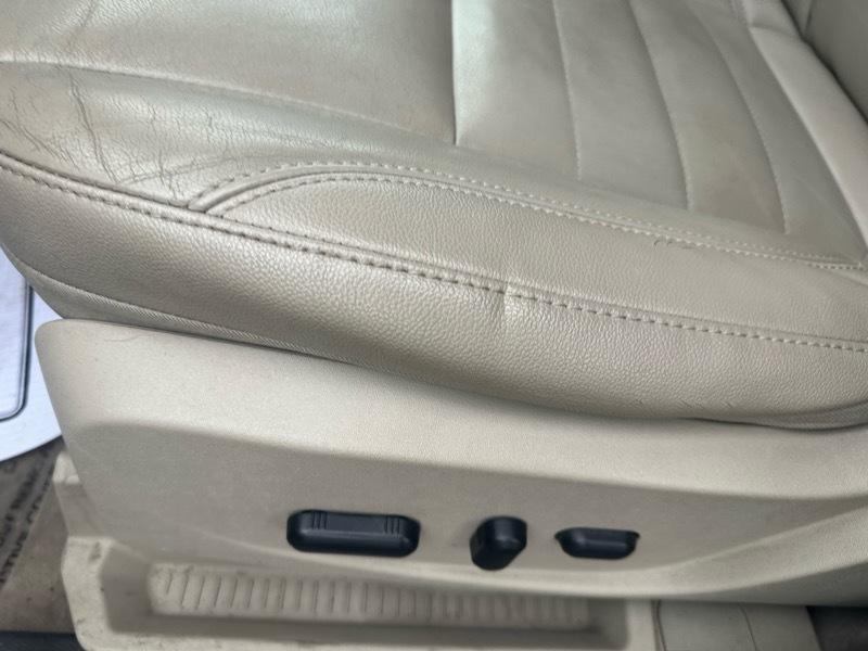 Ford Escape Titanium FWD 2014