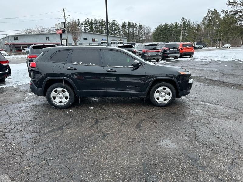 2015 Jeep Cherokee Sport