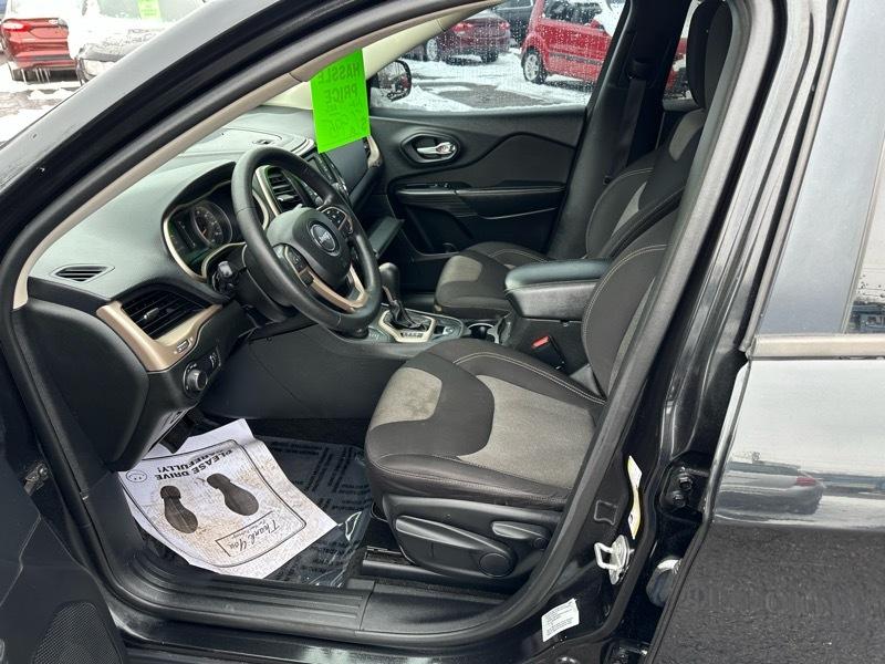 Jeep Cherokee Sport 2015