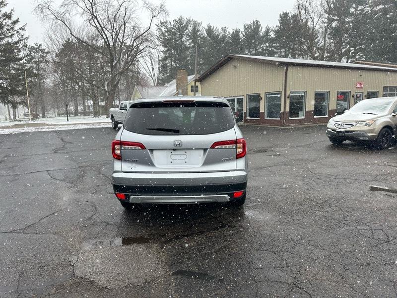 Honda Pilot EX-L w/Navigation and RES AWD 2019