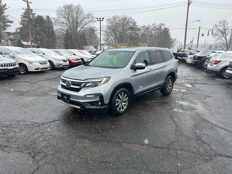 Honda Pilot EX-L w/Navigation and RES AWD 2019
