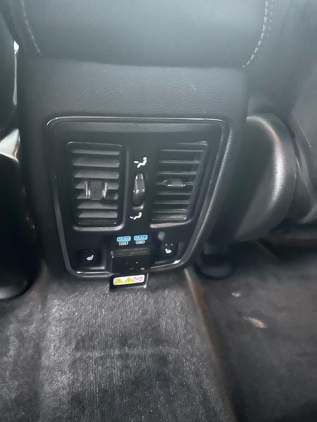 Jeep Grand Cherokee Limited 4WD 2015