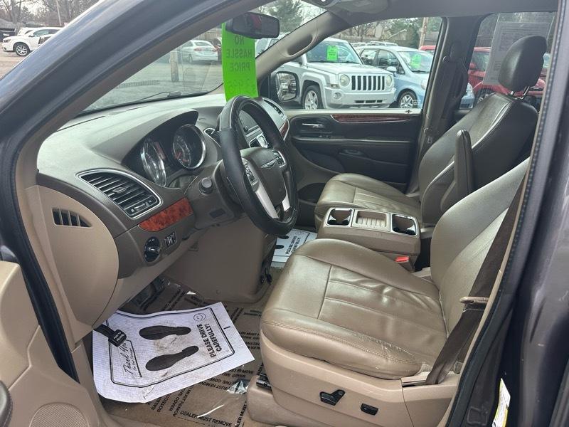 Chrysler Town & Country Touring 2016