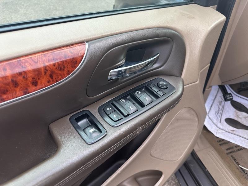 Chrysler Town & Country Touring 2016