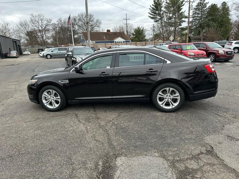 Ford Taurus  2013