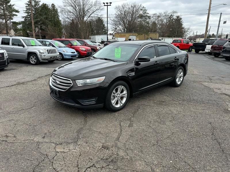 Ford Taurus  2013