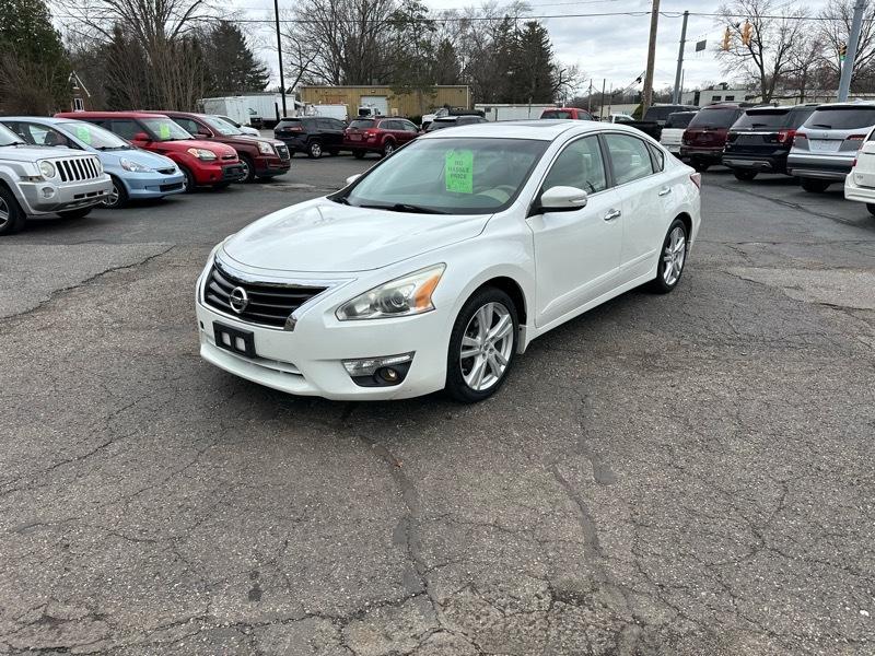 Nissan Altima  2013
